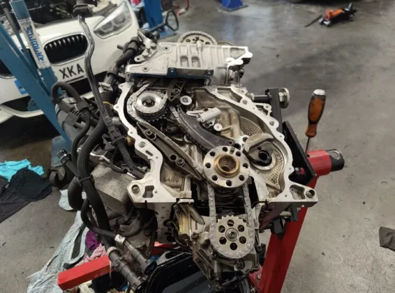 Înlocuire Kit Distribuție Lanț BMW 2-3L